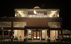 Hotel Rajhans Abhinandan